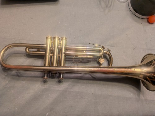 Holton collegiate trumpet - holton,