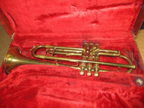 1946 conn elkhart 22b new - cg,